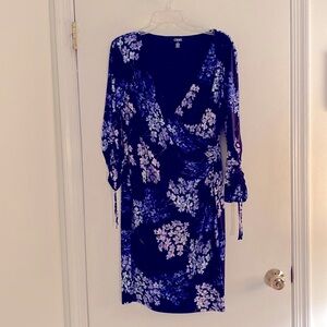 Chaps Ralph Lauren dress, L, navy with lilac flowers, v-neck. 3/4 sleeves.